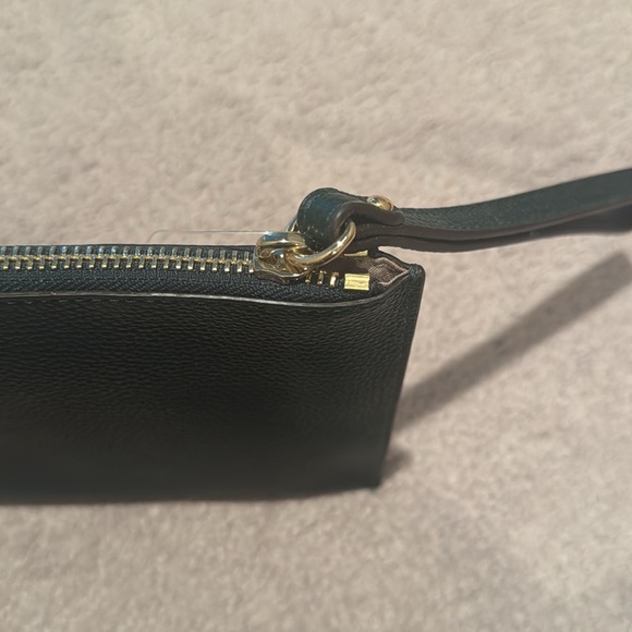 Michael Kors Wristlet Clutch - Picture 3 of 6